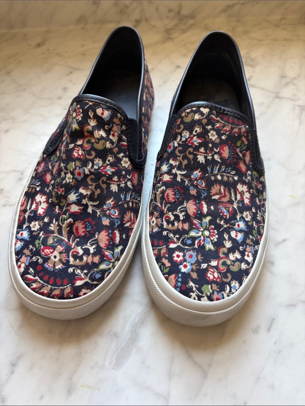 Tory Burch Floral Canvas Navy Blue Slip On Sneakers size 9M